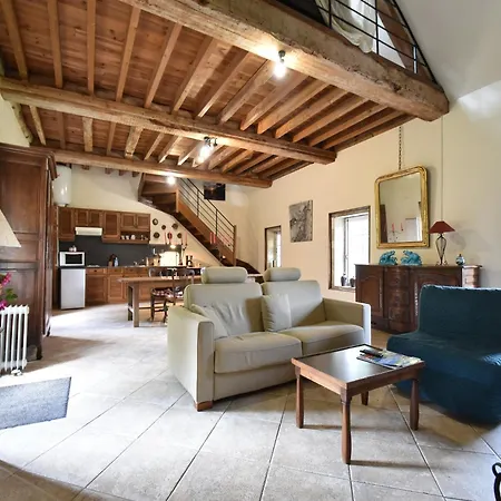 別荘 Riverside Retreat In Lantheuil