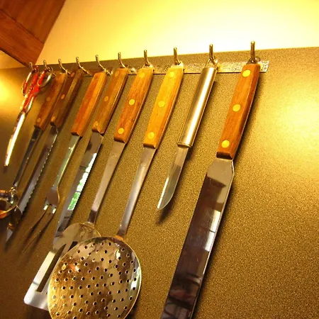 Riverside Retreat In Lantheuil