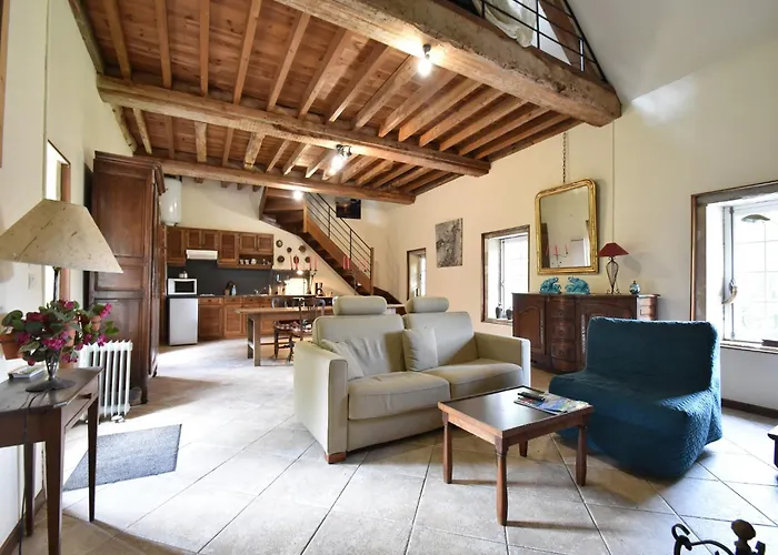 Ferienhaus Riverside Retreat In Lantheuil